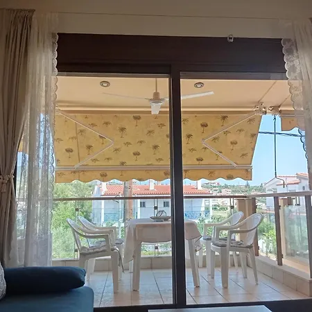 Sunny 30m From The Tatil Evi Gerakini
